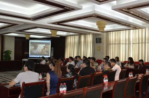 参加航天老前辈座谈会参观航天模塑产品展示中心参观航天工厂生产线